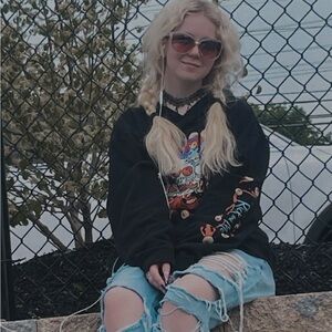 Meet your Posher, Ava